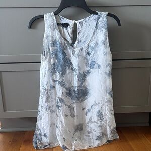 Charlie B Sleeveless White, Gray, Blur Print Tank Top